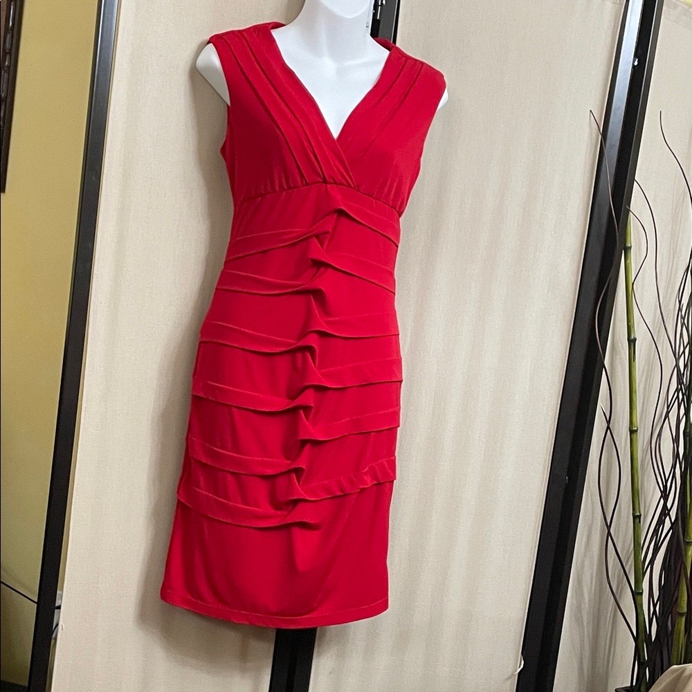 Elegant Red Sleeveless Dress by Roulette